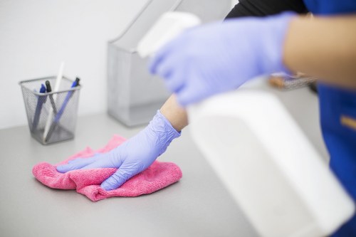 Professional move out cleaning in a Hammersmith apartment