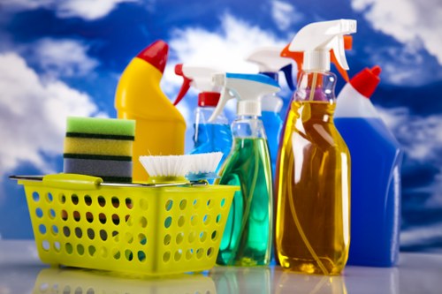 Commercial deep cleaning service for an office near Hammersmith